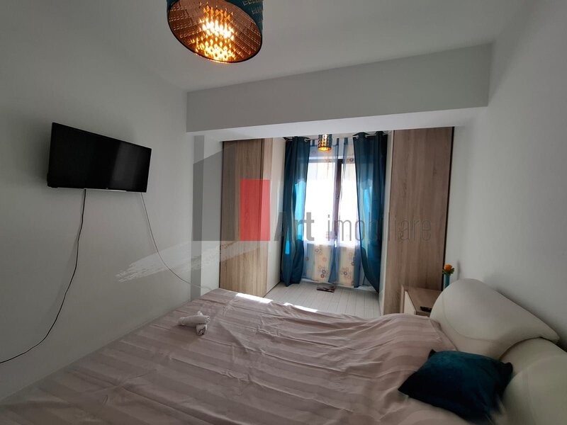 Piata Unirii, apartament bloc 2013, liber