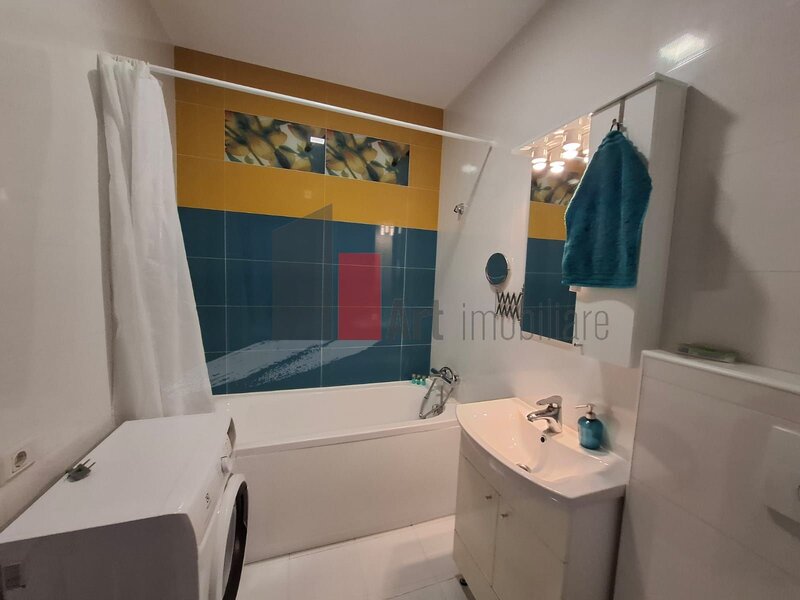 Piata Unirii, apartament bloc 2013, liber